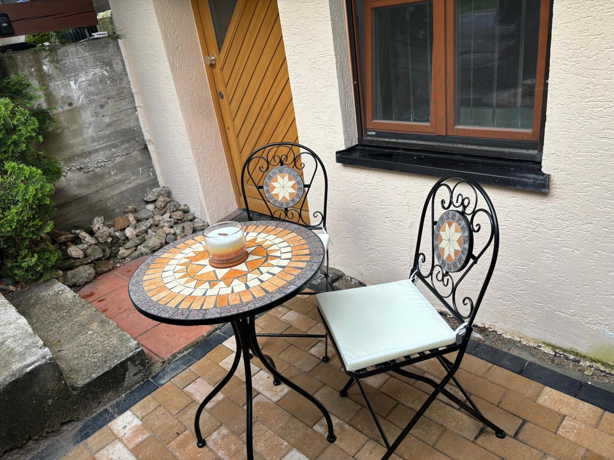 Apartment In Natur Und Flughafen Naehe Norimberga Esterno foto