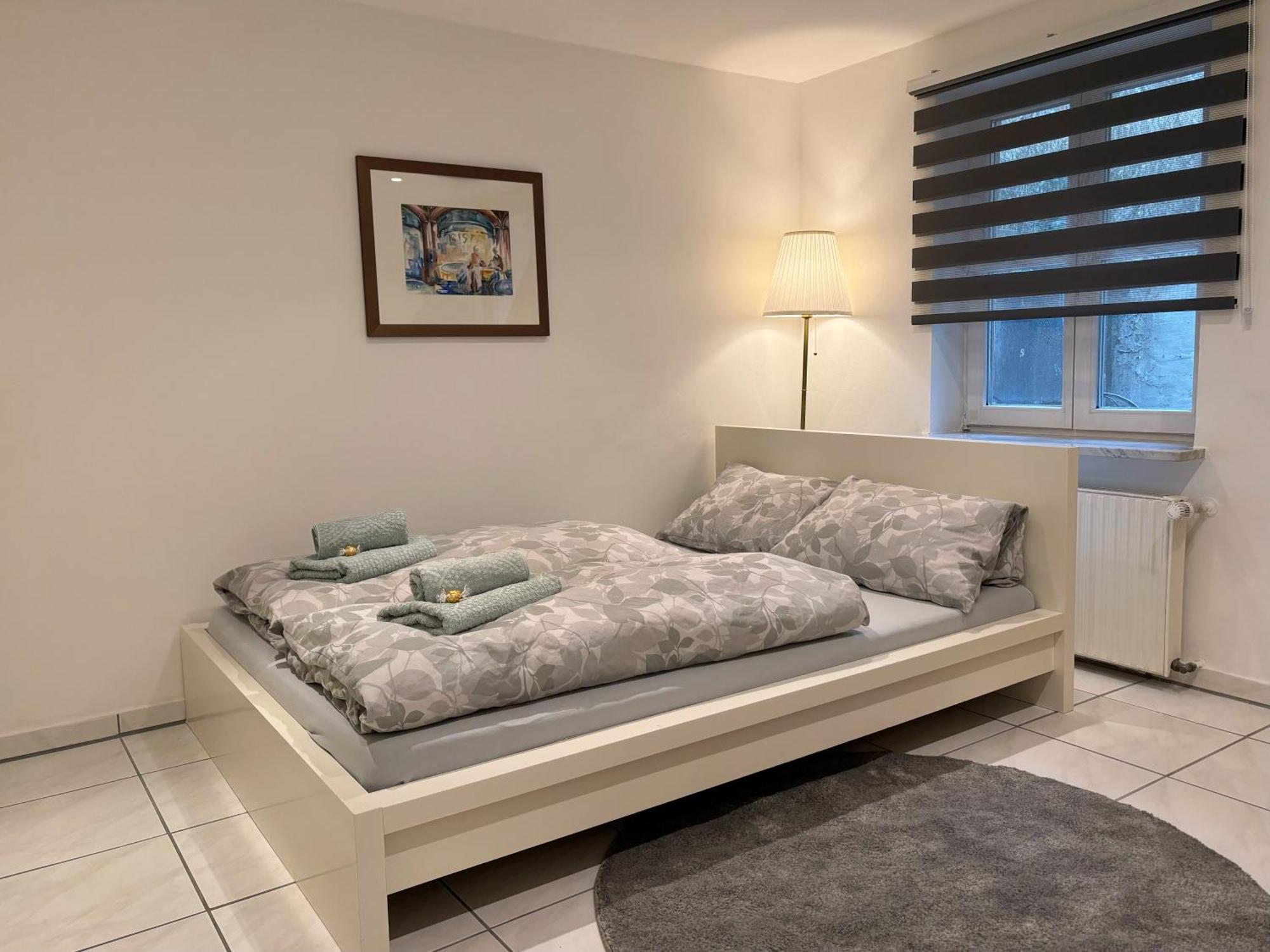 Apartment In Natur Und Flughafen Naehe Norimberga Esterno foto